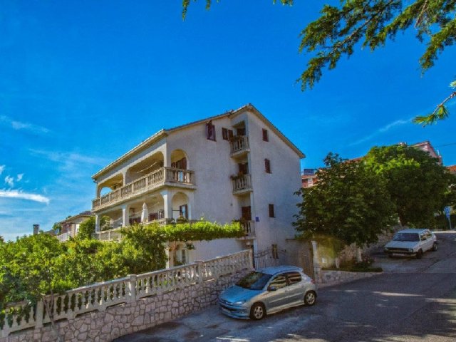 Novi Vinodolski - Villa Mira-App. 2+1 (ground floor)