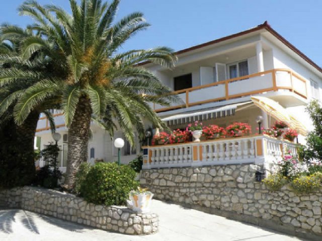 Rab-Kampor - Holiday-Rab Soba Skoblar 4