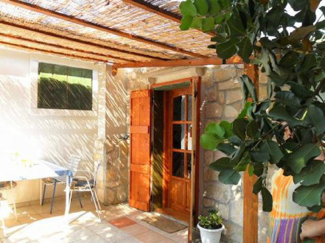 Vis-Komiža - Apartmani Picasso - Minijatura