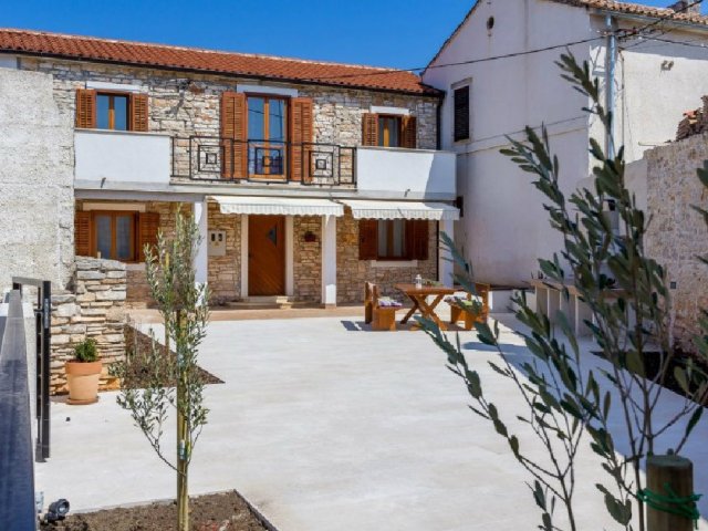 Valbandon - Kuća za odmor Dina