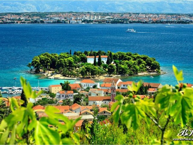 Ugljan-Preko - Villa Majer App. "NOVI-ŠPELA” 3+2