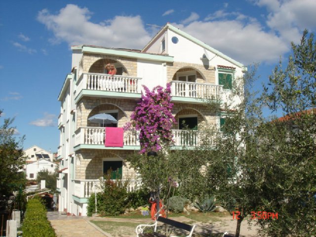 Drage - Apartment KIKO 2+2 Seite zum Meer