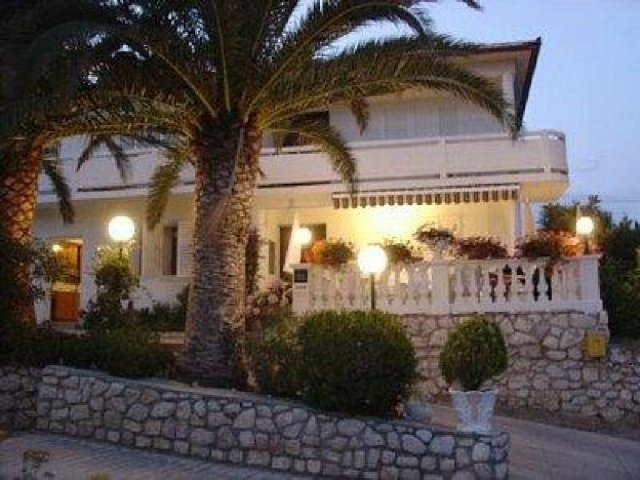 Rab-Kampor - Holiday-Rab Ap. Skoblar A2