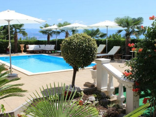 Icici - Villa Chiara – Appartamento „PLAVI“