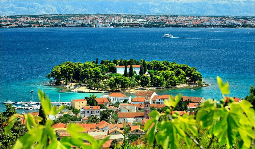 Ugljan-Preko - Villa Majer App. "NEU-SPELA" 3+2